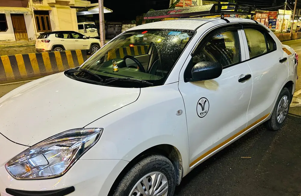 Sedan cab in Varanasi